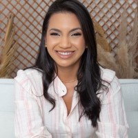 Izabelle Santos