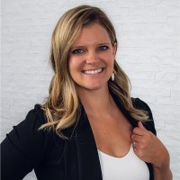 Lindsay Brinker