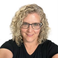 Tanya Fisher, Ains