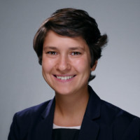 Maya Ariel, Mba