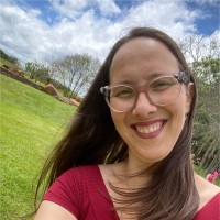 Cíntia Beatriz Moraes Ferreira