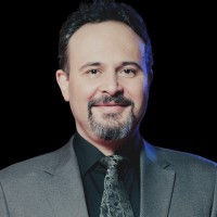 Farhad Vahid