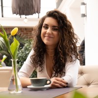 Anda Surulescu