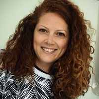 Zarah K Hansen