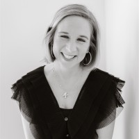 Kelly Boss Curry, Mba