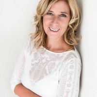 Julie Ross