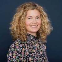 Susanne Golla