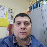 Emiliano Flores