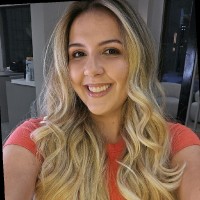 Letícia Návia