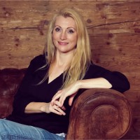 Claudia Hölbling