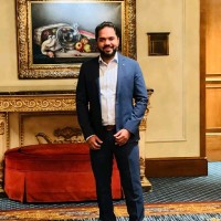 Dr. Naveed Khursheed