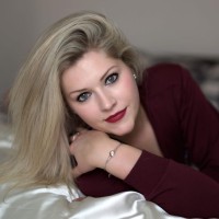 Deborah Poncin