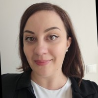 Júlia Mezey-Izsó