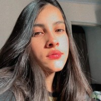 Julia Dos Anjos