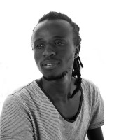 WEB DEVELOPER AND DIGITAL DESIGNER Mbolomnyoi