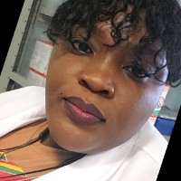 Betina Woodjine Dimanche