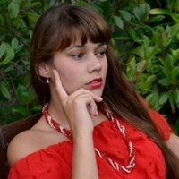 Rhiannon Read