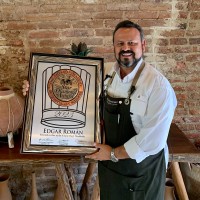 Chef Edgar Román