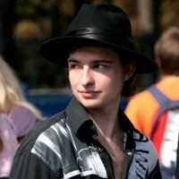 Александр Пивоваров