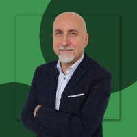 Mariusz Masiarek, MBA