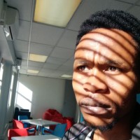 Songezo Apolisi