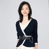 Selena Zhang