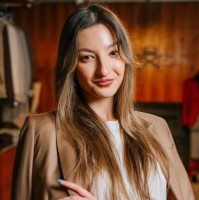 Andra Ingrid Munteanu