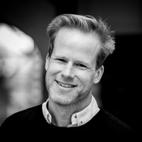 Simon Garnett
