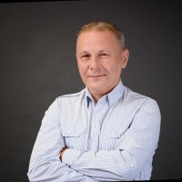Darek Jakubek