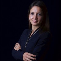 Dr Beata Fröhlich, LLM(UCL)