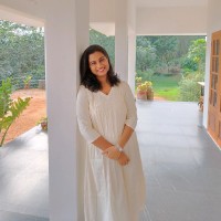 Liz Elizabeth Mathew