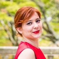 Cláudia Barros