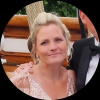 Lucy Thackray