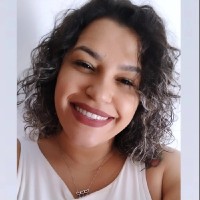 Andréia Cavalcanti