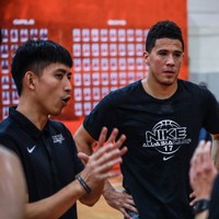Hongkei “Mike” Si