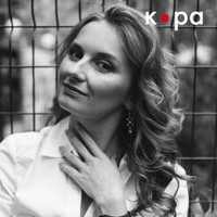Анна Жуланова