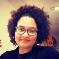 Thais Almeida