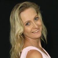 Narelle Van Der Hoeven