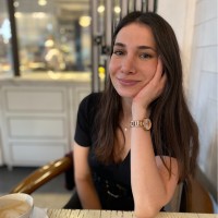 Defne Akı