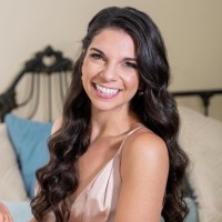 Lindsay Kaplan, Mba