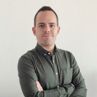 Carlos Alonso de Linaje