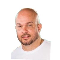 Leandro Tavares