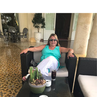 mayra veloz