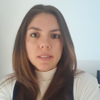 Adriana Leal