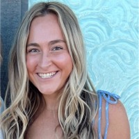 Mikayla Kiefer, Mba