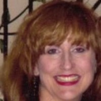 Michelle Reynolds Golda