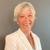 Karine Dostie