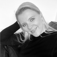 Nicola Worth