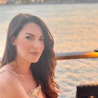 Laure Deroche