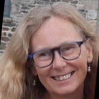 Claudia Moir